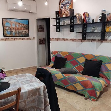 Tres Bel Appartement Cosy Et Chaleureux A Nîmes Exterior foto